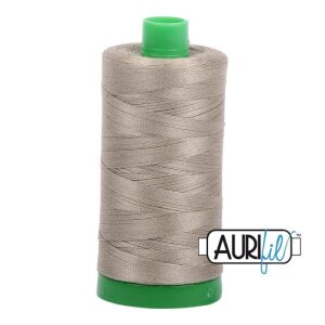 Aurifil 40wt 2900 Lys Kaki Grønn