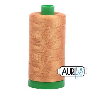 Aurifil 40wt 2930 Gylden Toast