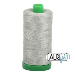 Aurifil 40wt 2902 Lys laurbær Grrønn