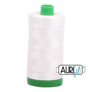 Aurifil 40wt 6722 Nesten Hvit